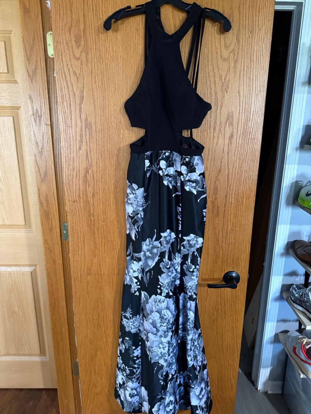 Blondie Nites Black Floral Backless Evening Gown